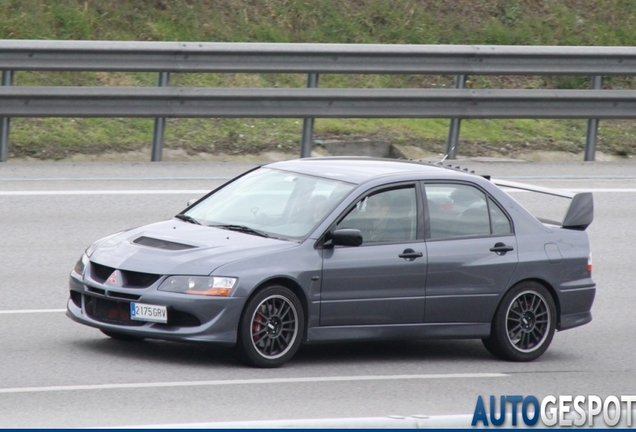 Mitsubishi Lancer Evolution VIII MR FQ