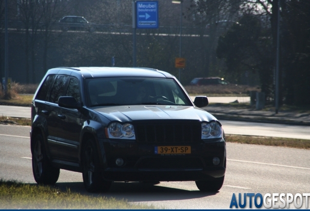 Jeep Grand Cherokee SRT-8 2005