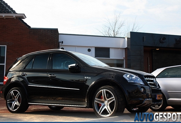 Mercedes-Benz ML 63 AMG 10th Anniversary