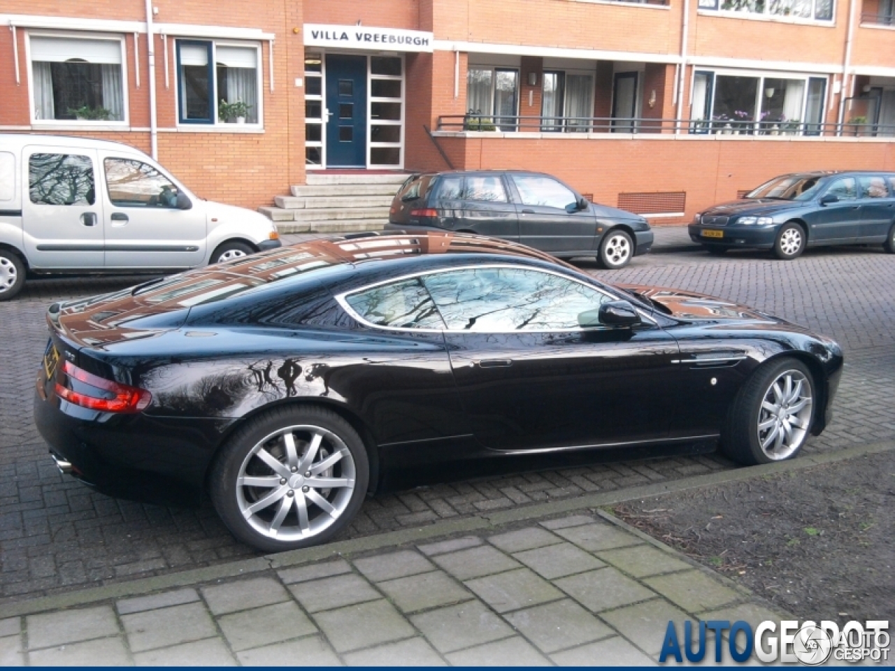 Aston Martin DB9