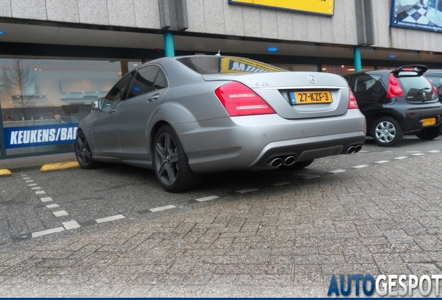 Mercedes-Benz S 63 AMG W221 2010