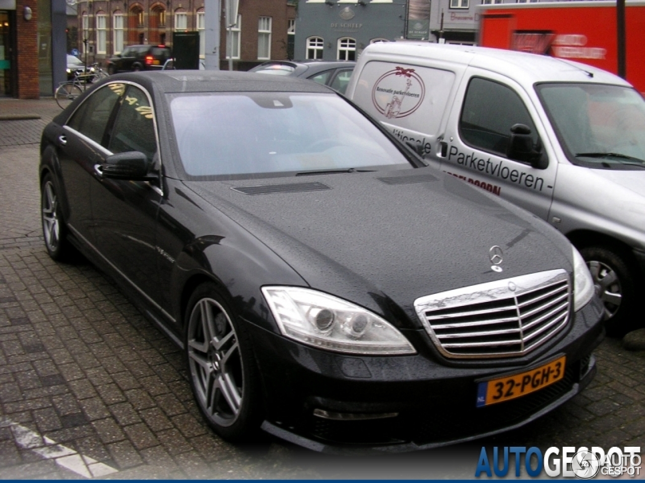 Mercedes-Benz S 63 AMG W221 2011