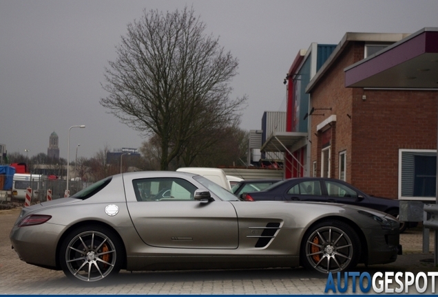 Mercedes-Benz SLS AMG