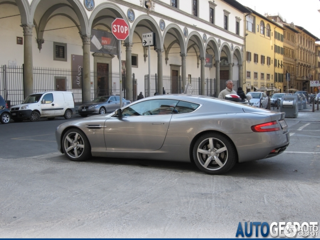 Aston Martin DB9