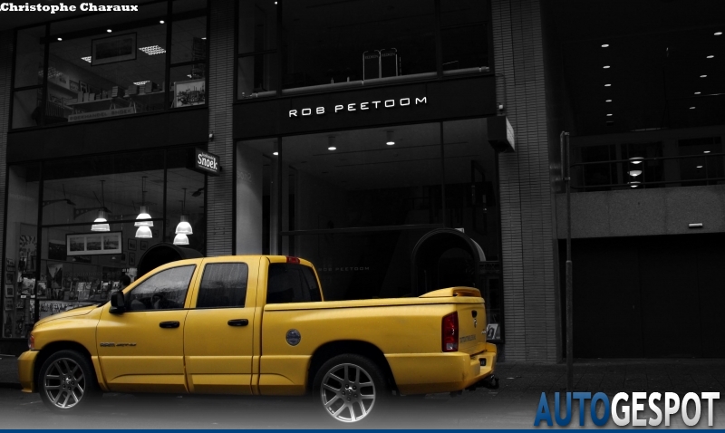 Miniature Spark 1/43 – Dodge Ram SRT-10 Quad Cab – Yellow Fever Edition 2005 – Boîte D’origine