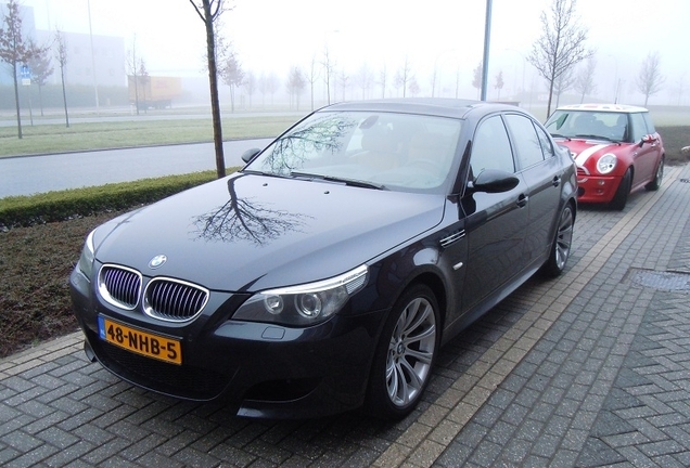 BMW M5 E60 2005