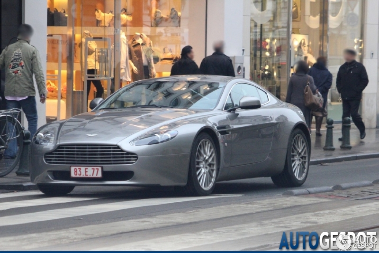 Aston Martin V8 Vantage