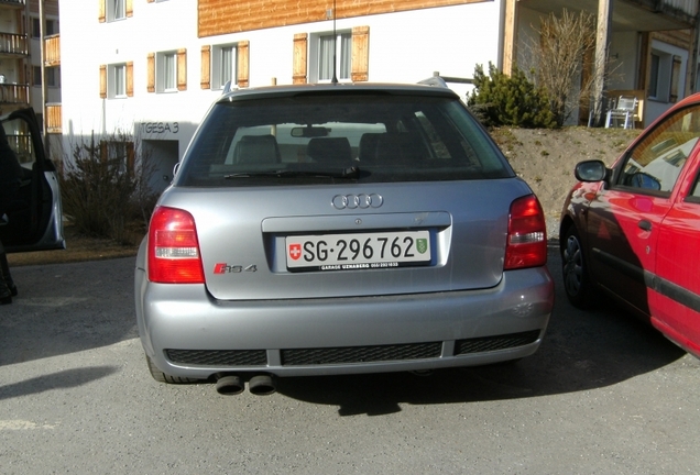 Audi RS4 Avant B5