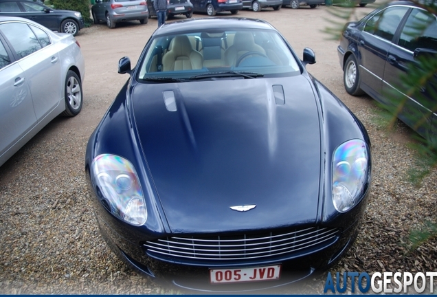 Aston Martin DB9