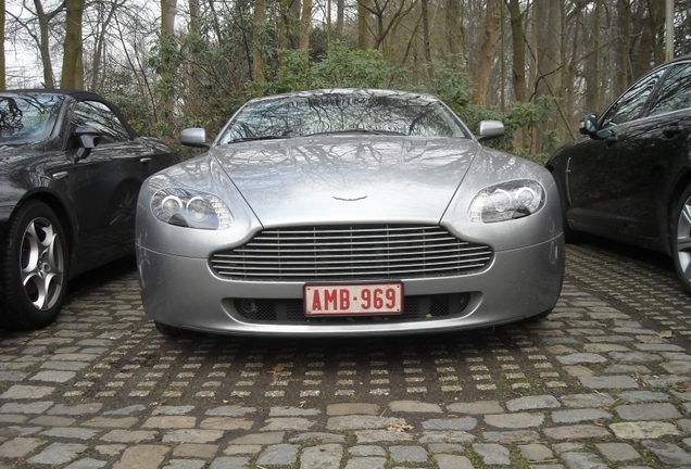 Aston Martin V8 Vantage