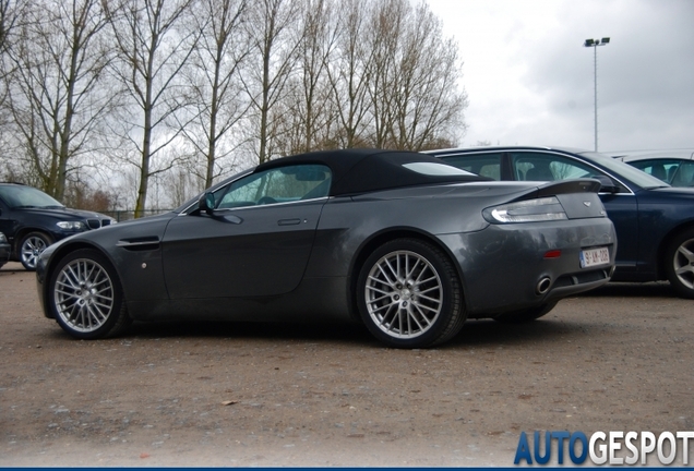 Aston Martin V8 Vantage Roadster