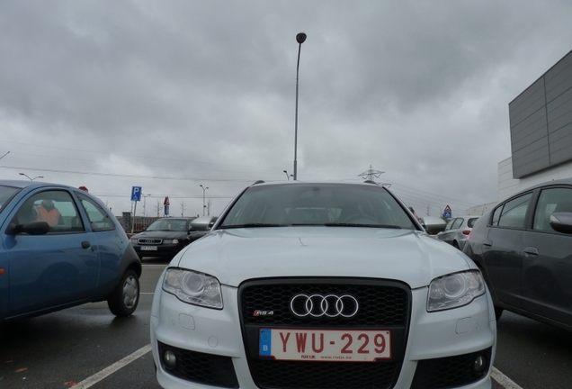 Audi RS4 Avant B7