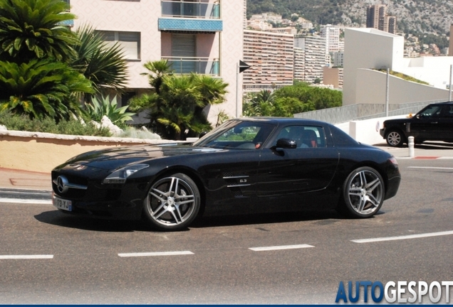 Mercedes-Benz SLS AMG