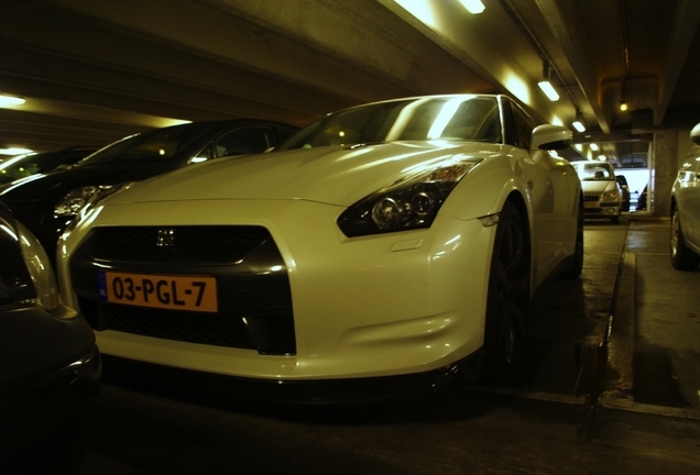 Nissan GT-R