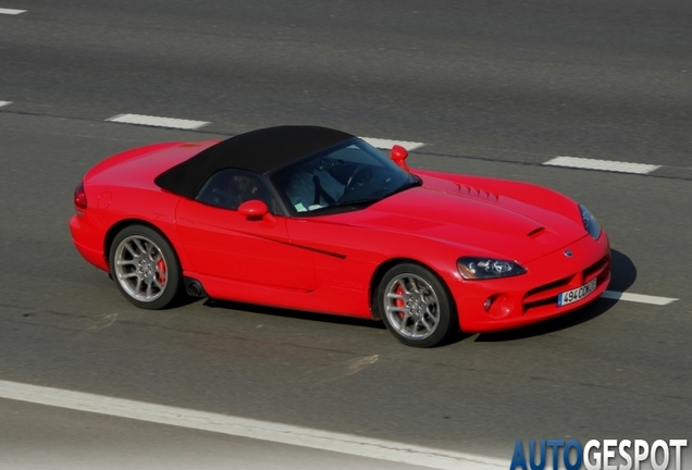 Dodge Viper SRT-10 Roadster 2003