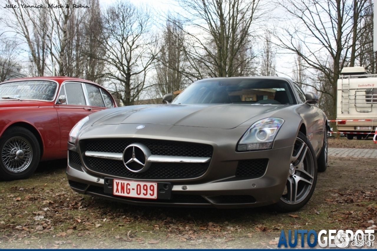 Mercedes-Benz SLS AMG