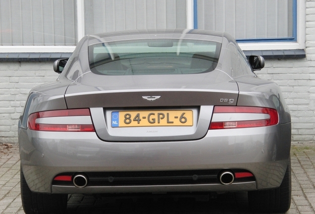 Aston Martin DB9