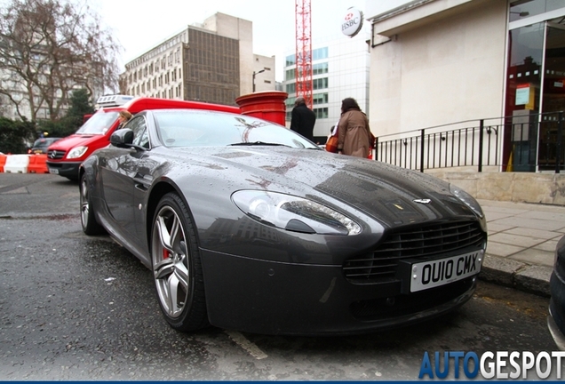 Aston Martin V8 Vantage