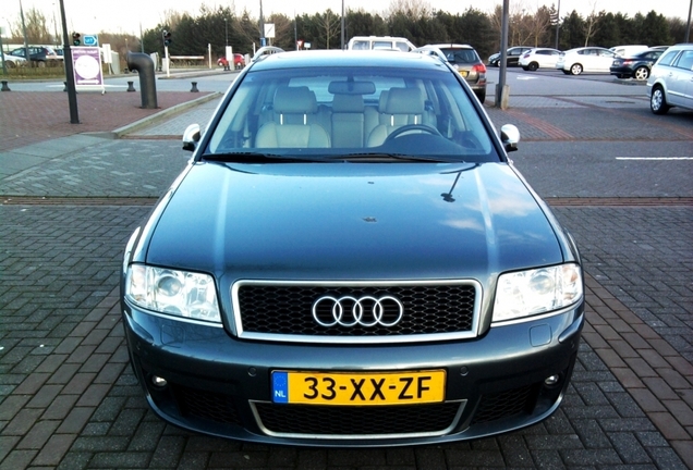 Audi RS6 Avant C5