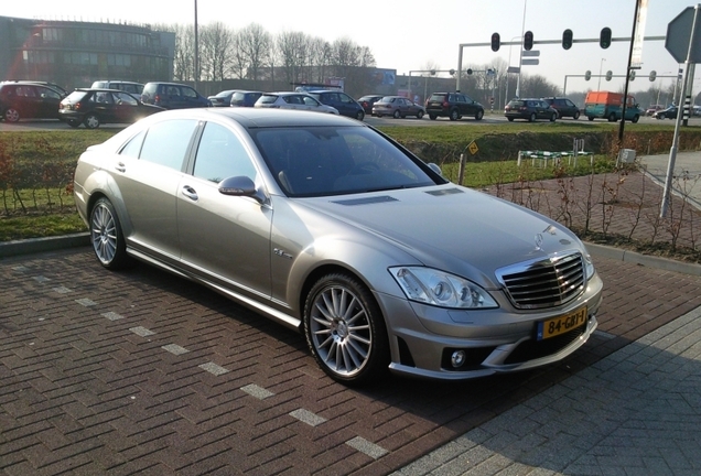 Mercedes-Benz S 63 AMG W221