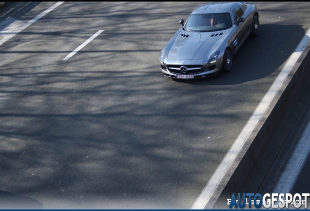 Mercedes-Benz SLS AMG