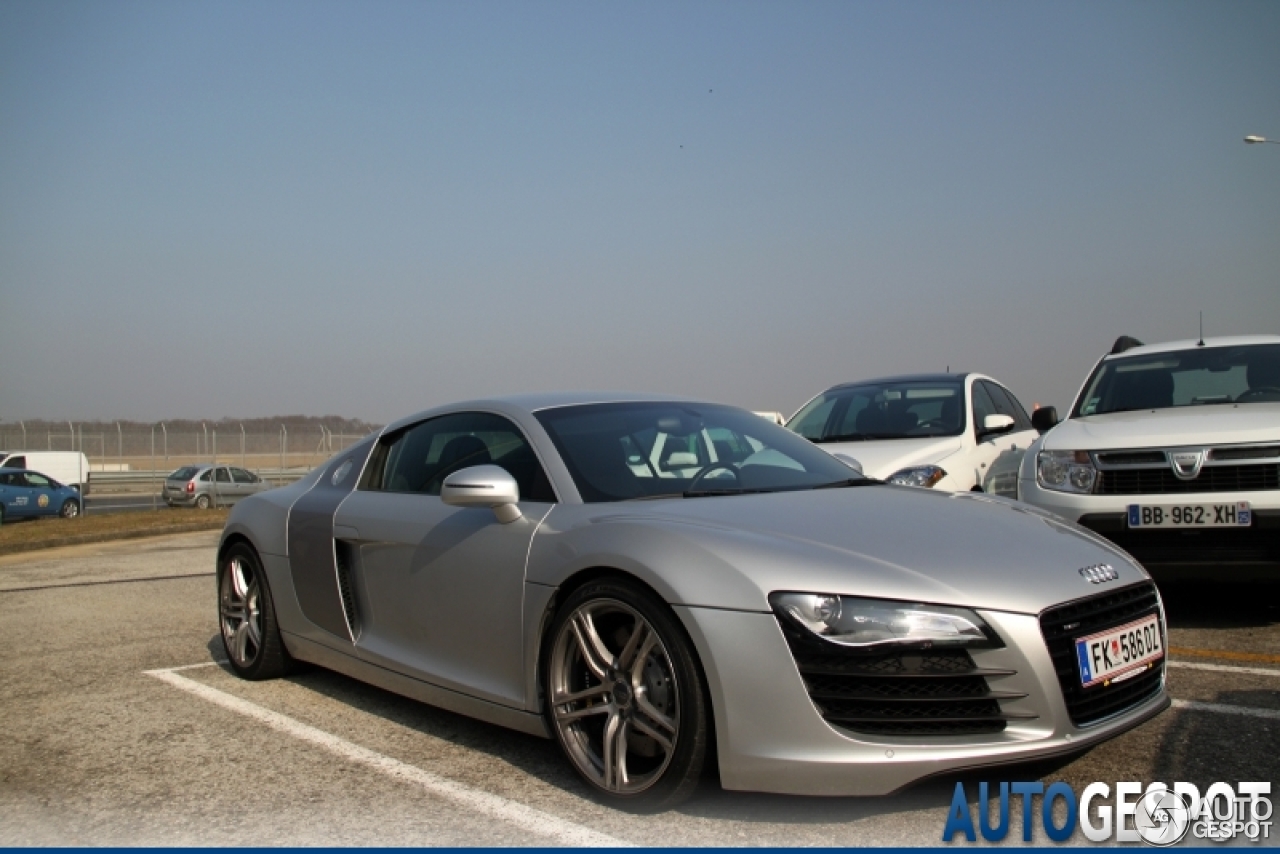 Audi R8