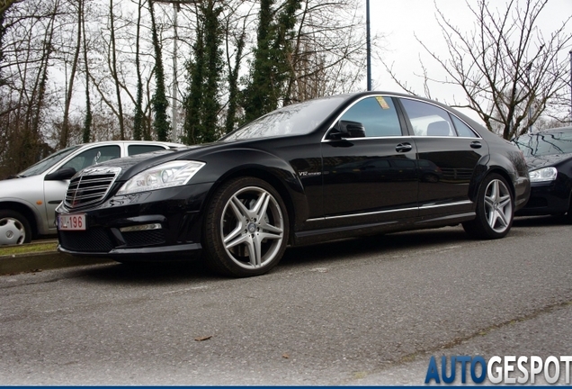 Mercedes-Benz S 65 AMG V221 2010