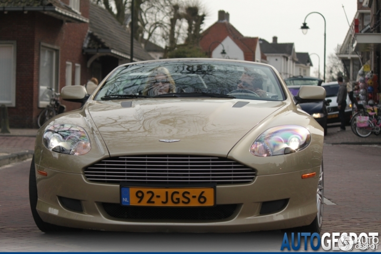 Aston Martin DB9 Volante