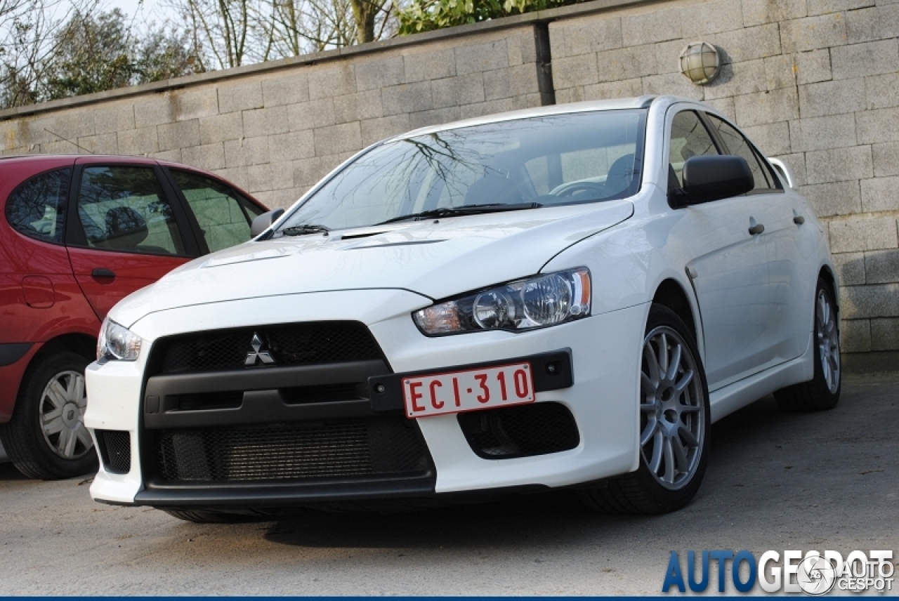 Mitsubishi Lancer Evolution X RS