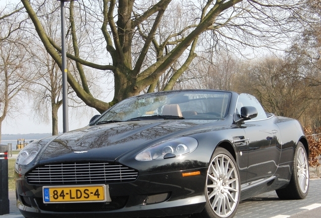 Aston Martin DB9 Volante