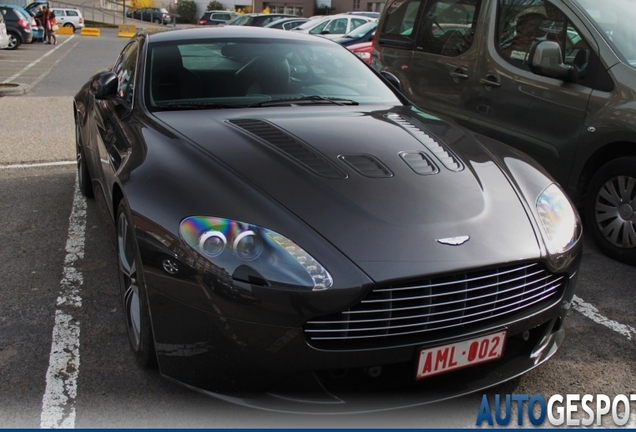 Aston Martin V12 Vantage