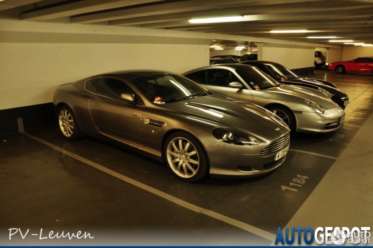 Aston Martin DB9