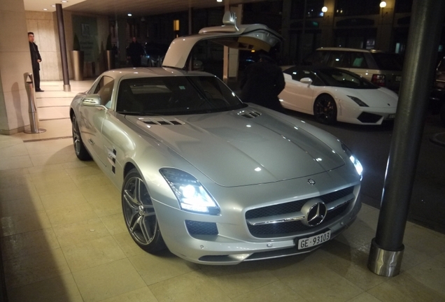 Mercedes-Benz SLS AMG