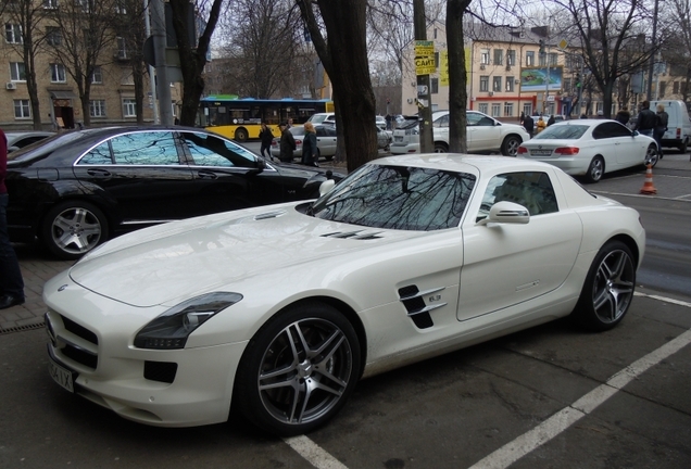 Mercedes-Benz SLS AMG