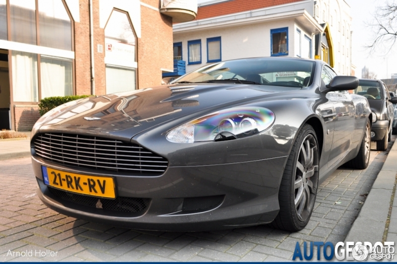 Aston Martin DB9