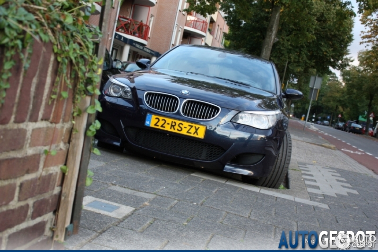 BMW M5 E60 2005