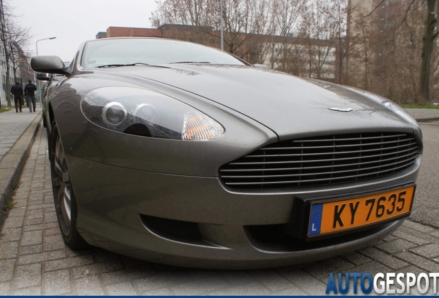 Aston Martin DB9