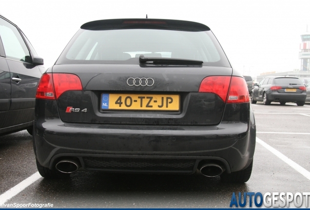 Audi RS4 Avant B7