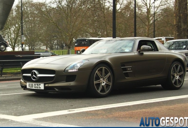 Mercedes-Benz SLS AMG