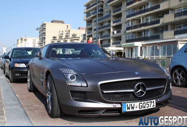 Mercedes-Benz SLS AMG