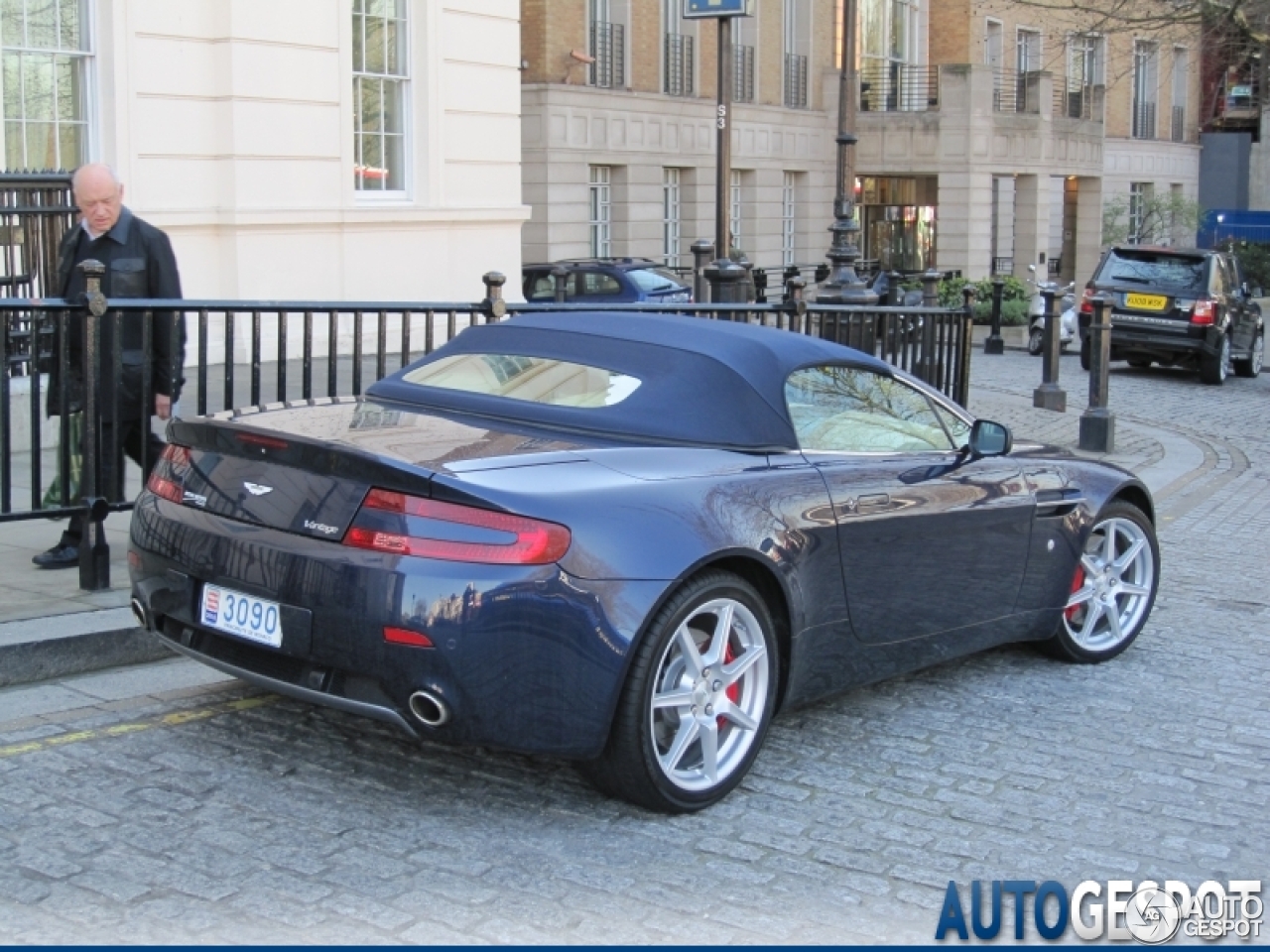 Aston Martin V8 Vantage Roadster