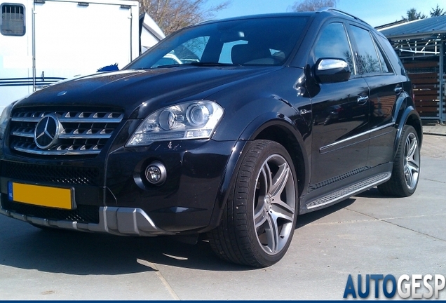 Mercedes-Benz ML 63 AMG 10th Anniversary