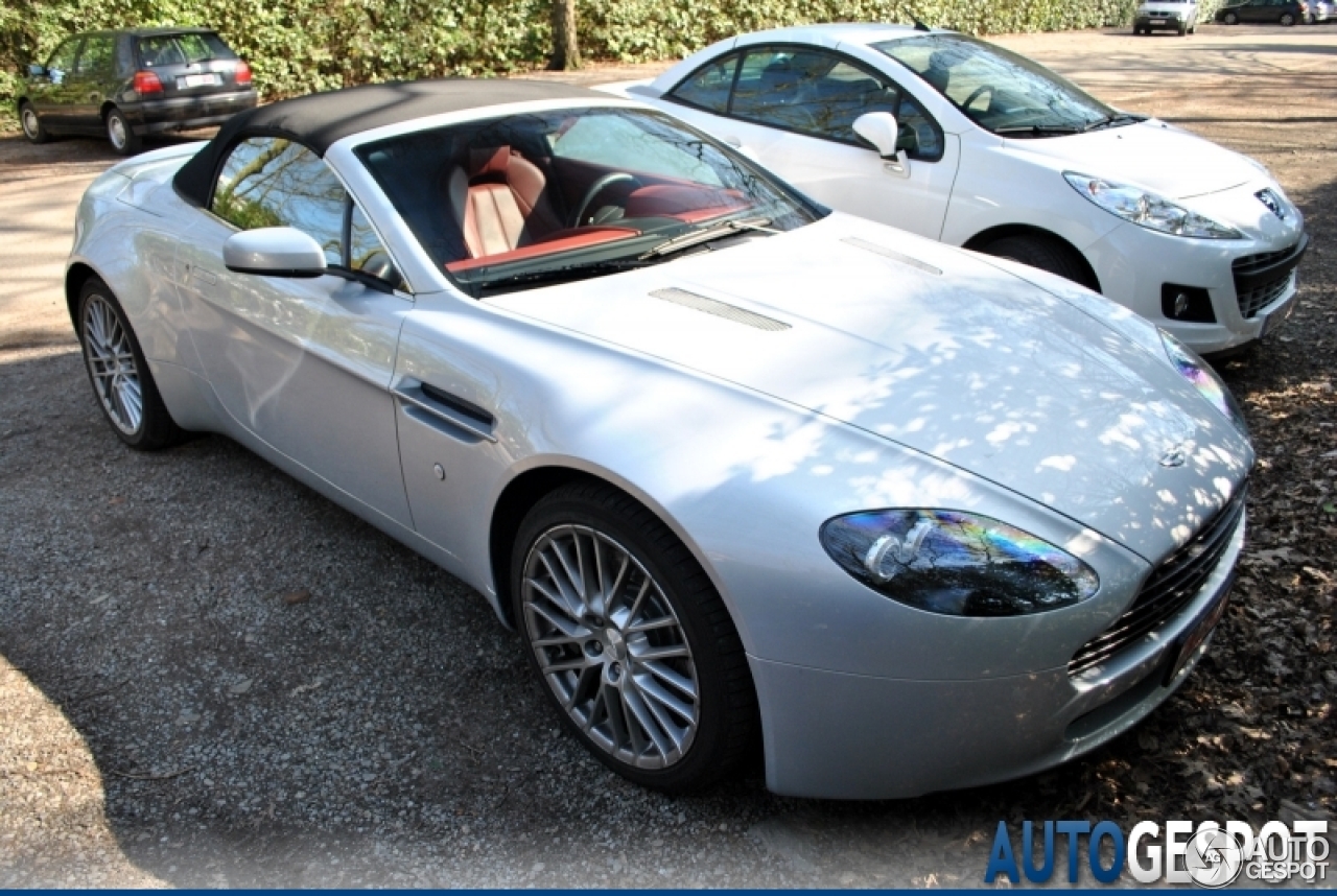 Aston Martin V8 Vantage Roadster