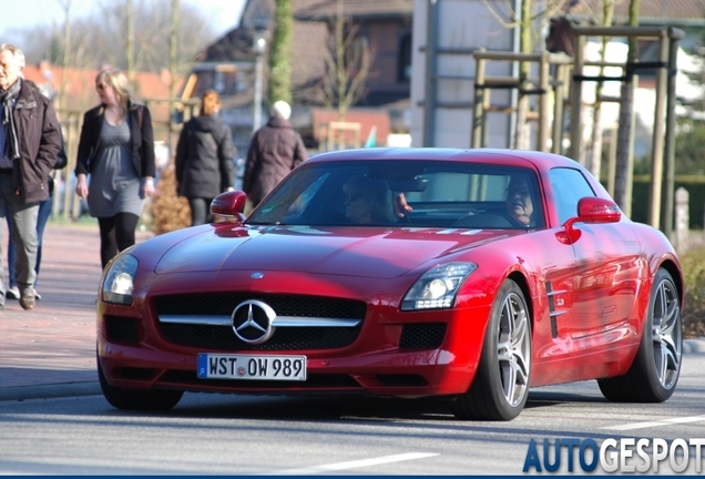 Mercedes-Benz SLS AMG