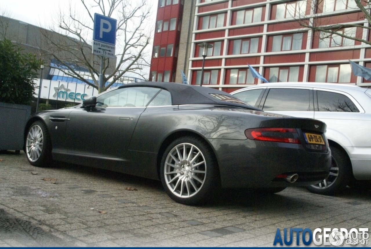 Aston Martin DB9 Volante