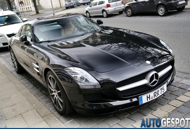 Mercedes-Benz SLS AMG