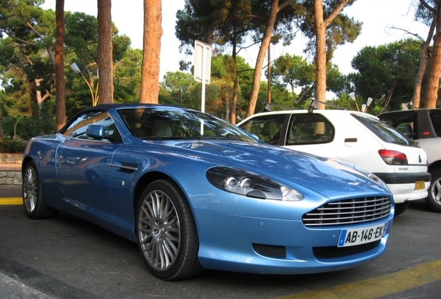 Aston Martin DB9 Volante