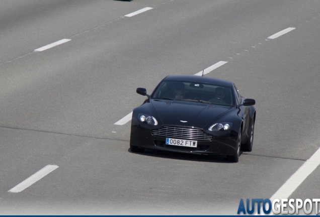 Aston Martin V8 Vantage