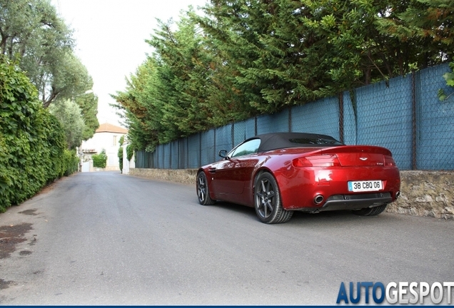 Aston Martin V8 Vantage Roadster