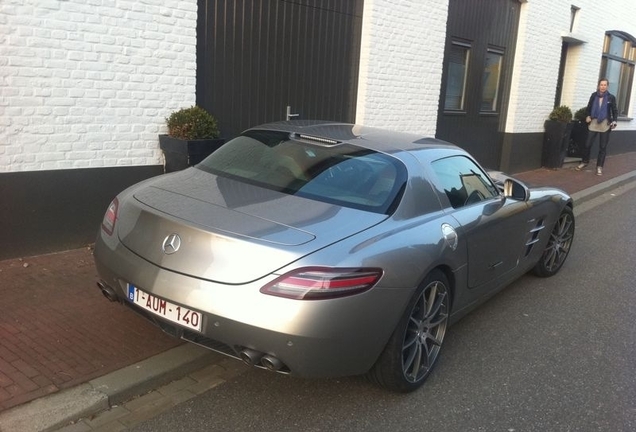 Mercedes-Benz SLS AMG